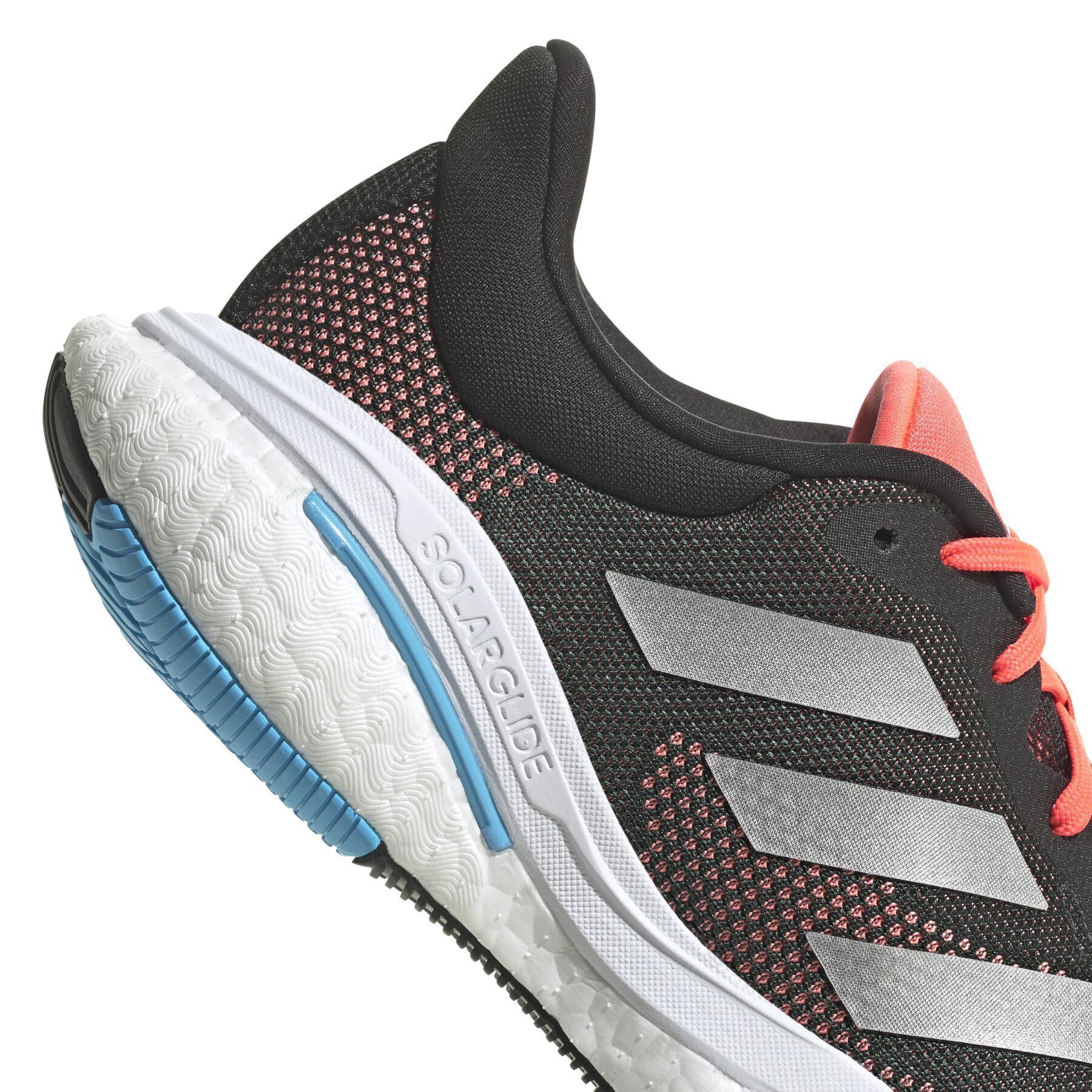 Chaussures de running adidas Solar Glide 5